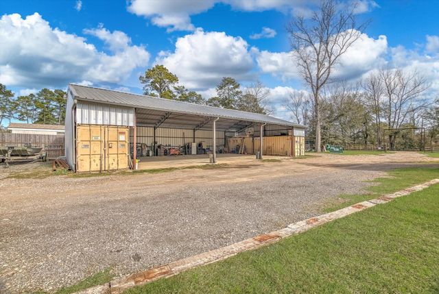 289 County Road 2250, Cleveland, TX 77327