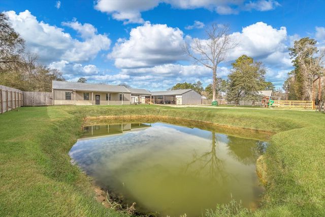 289 County Road 2250, Cleveland, TX 77327