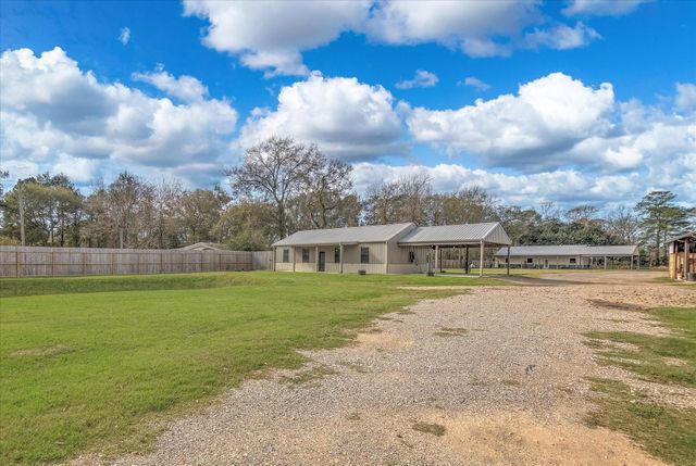 289 County Road 2250, Cleveland, TX 77327