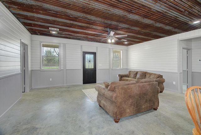 289 County Road 2250, Cleveland, TX 77327