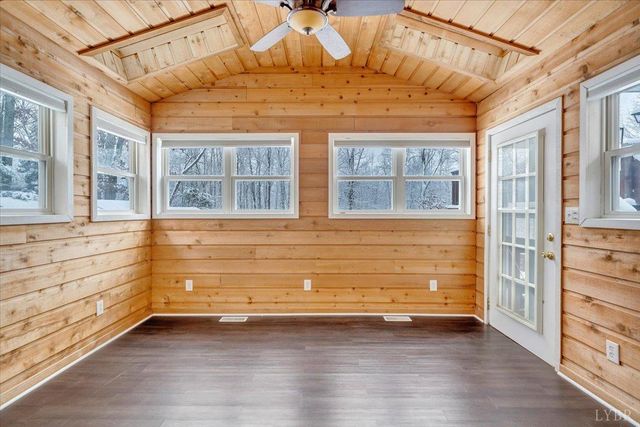 1261 Bear Creek Loop, Bedford, VA 24523