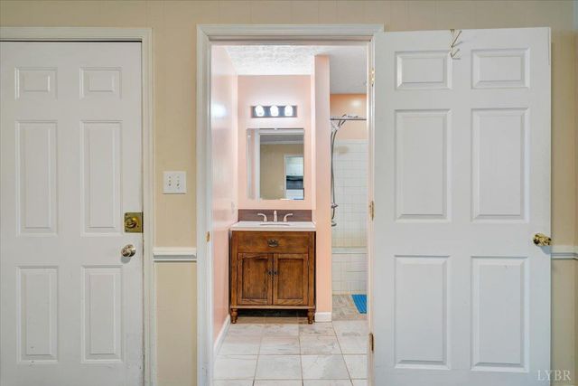 1261 Bear Creek Loop, Bedford, VA 24523