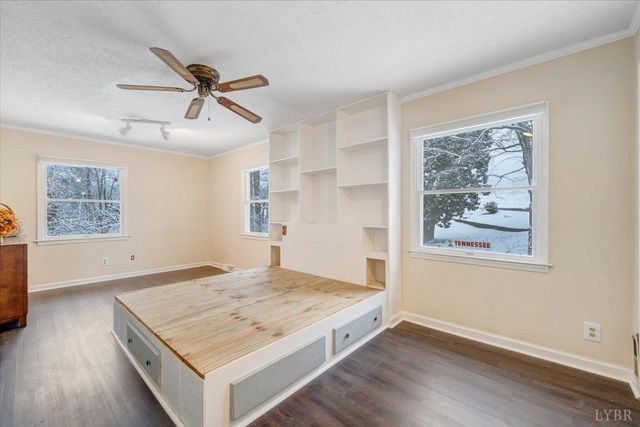 1261 Bear Creek Loop, Bedford, VA 24523