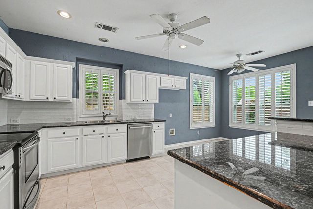 5201 White Sands Drive, Fort Worth, TX 76137