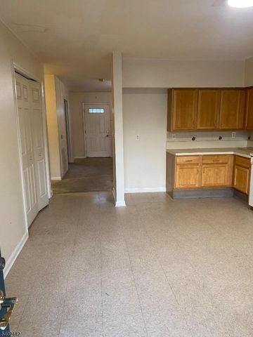 268 W Kinney St, Newark City, NJ 07103