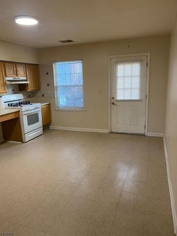 268 W Kinney St, Newark City, NJ 07103