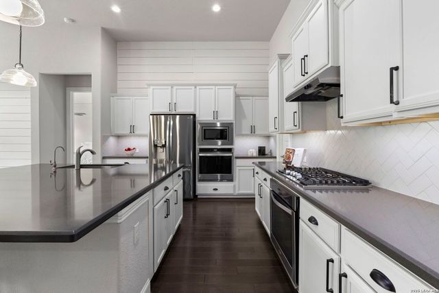 139 Destiny Dr, Boerne, TX 78006
