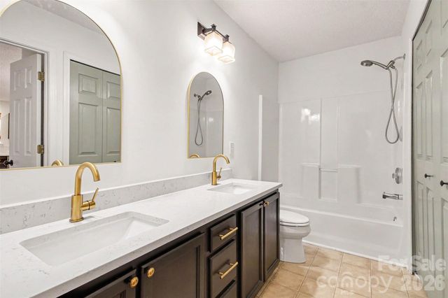 10030 Pergola View Court, Charlotte, NC 28213