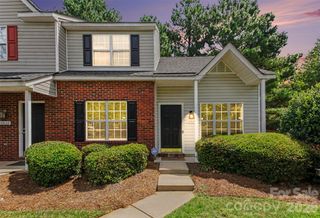 10030 Pergola View Court, Charlotte, NC 28213