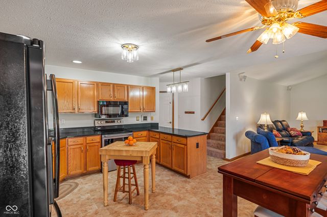 10272 Whitetail Circle, Fishers, IN 46037