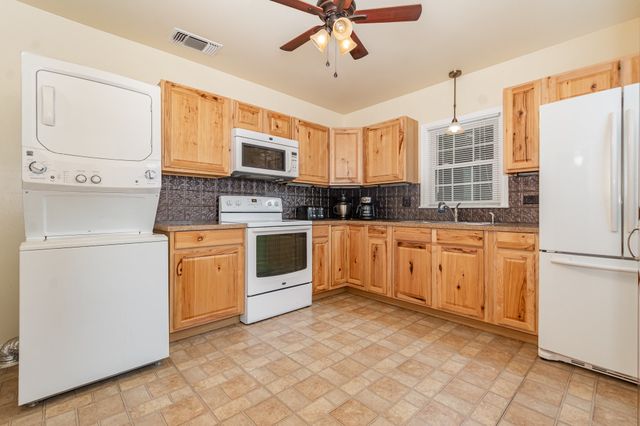 1401 W Shepherd Street, Denison, TX 75020