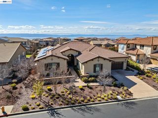 73 Stonebrae Rd, Hayward, CA 94542