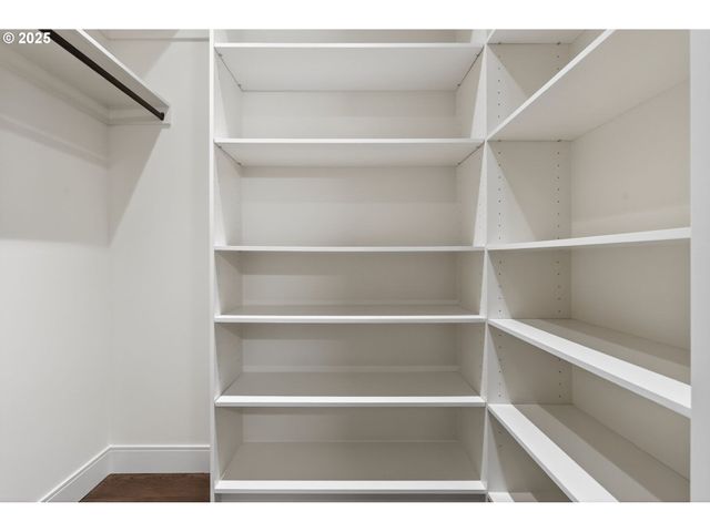 21 D Ave 5, Lake Oswego, OR 97034