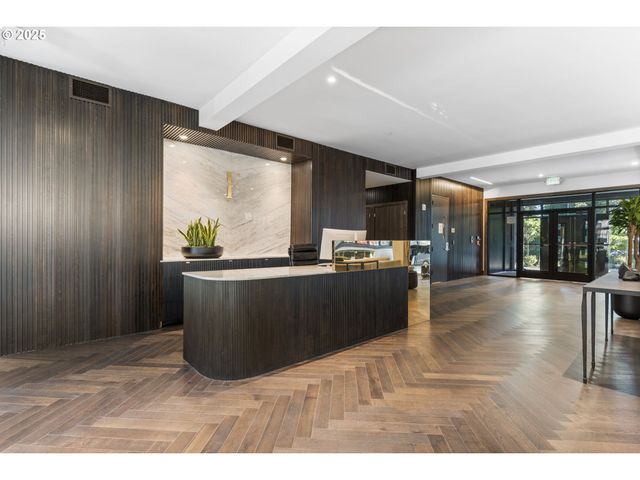 21 D Ave 5, Lake Oswego, OR 97034