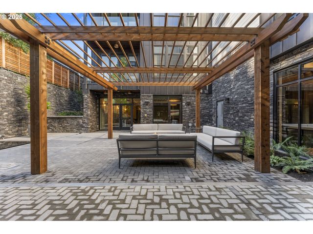 21 D Ave 5, Lake Oswego, OR 97034