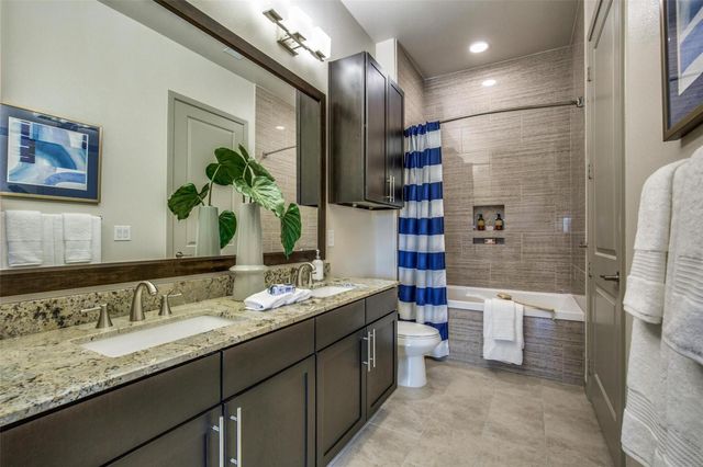 4139 Bellaire Boulevard 111, Houston, TX 77025