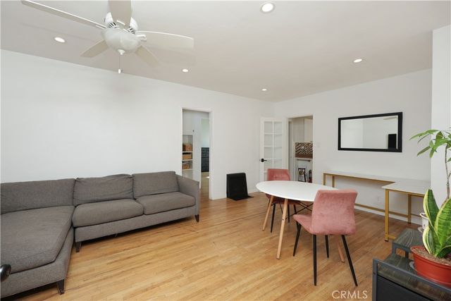 1238 N Kenwood, Burbank, CA 91505