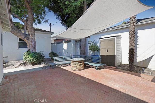 1238 N Kenwood, Burbank, CA 91505