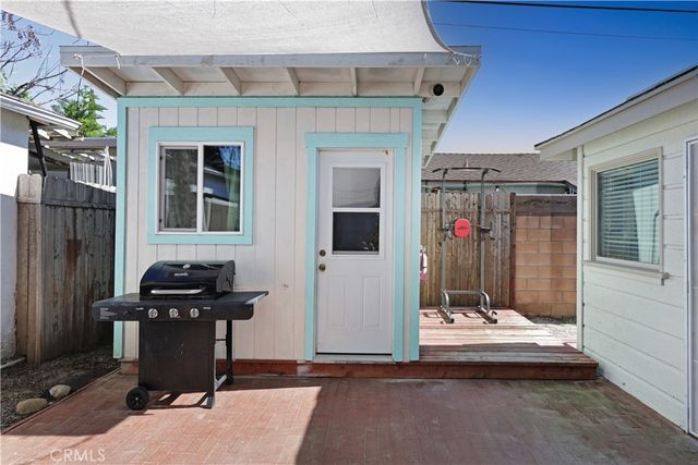 1238 N Kenwood, Burbank, CA 91505