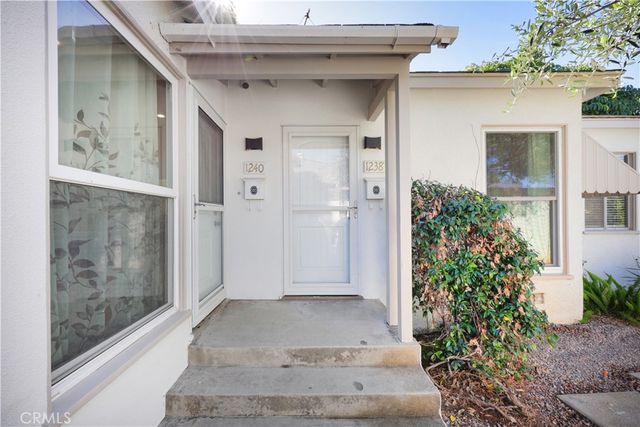 1238 N Kenwood, Burbank, CA 91505