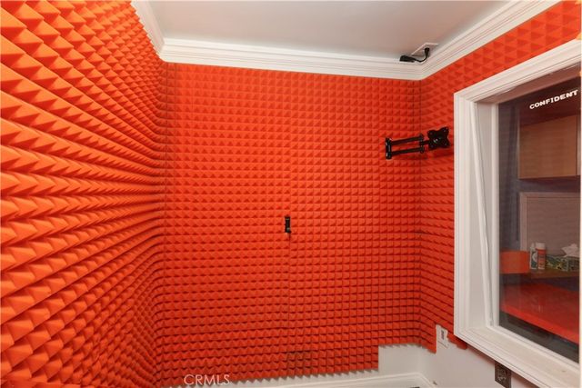 1238 N Kenwood, Burbank, CA 91505