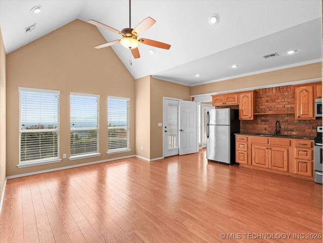 100 Winters Way, Poteau, OK 74953