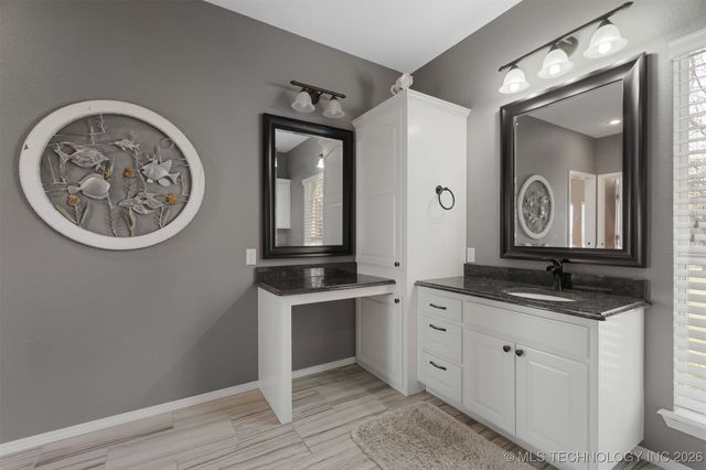 100 Winters Way, Poteau, OK 74953