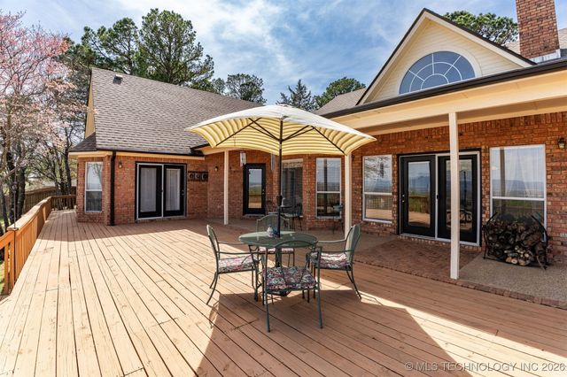 100 Winters Way, Poteau, OK 74953