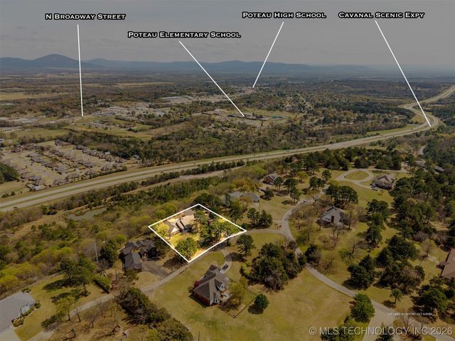 100 Winters Way, Poteau, OK 74953