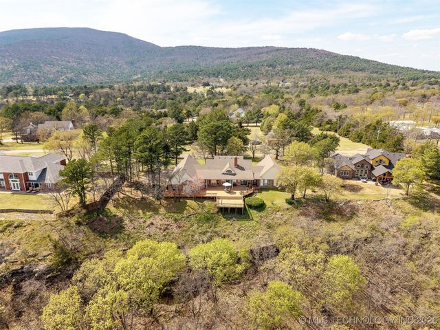 100 Winters Way, Poteau, OK 74953