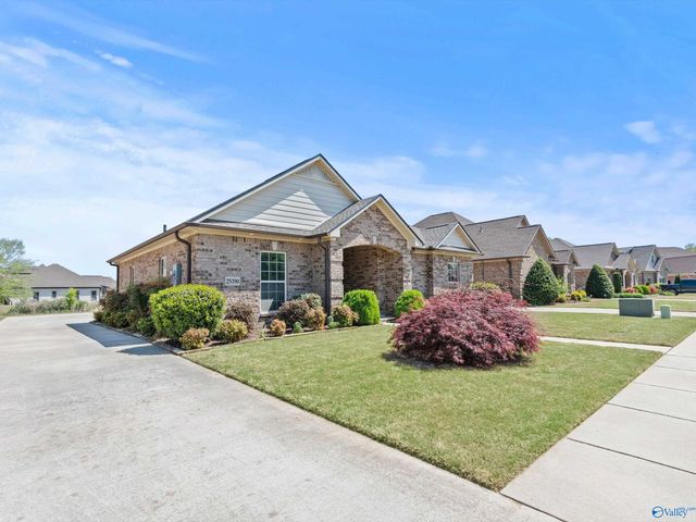 25390 Castlebury Drive, Athens, AL 35613