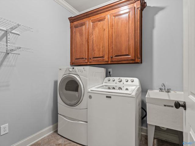 25390 Castlebury Drive, Athens, AL 35613