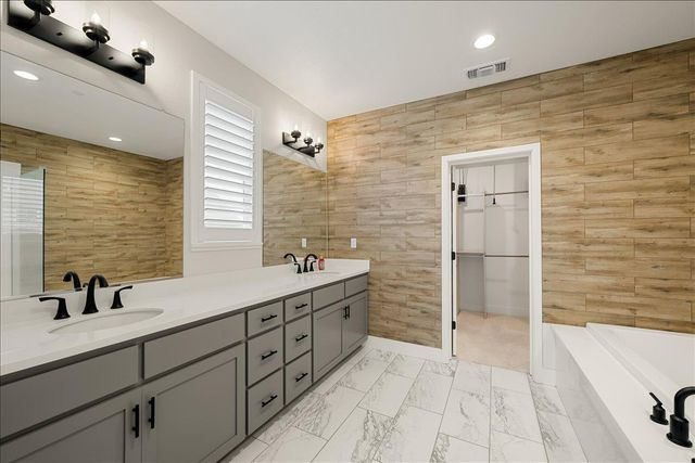 724 Salters Ct, Roseville, CA 95747