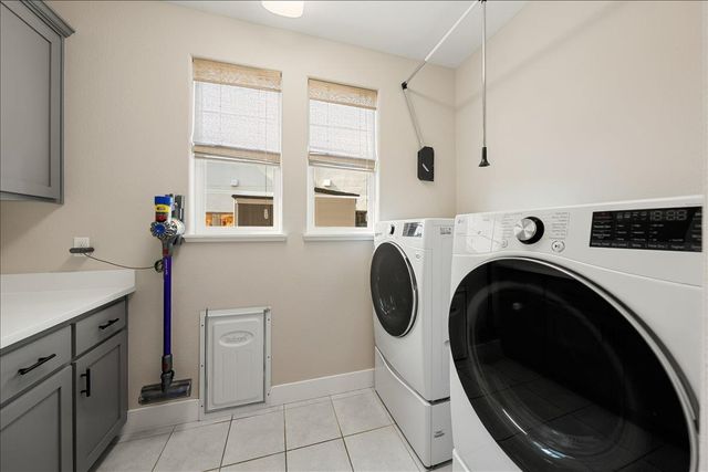 724 Salters Ct, Roseville, CA 95747