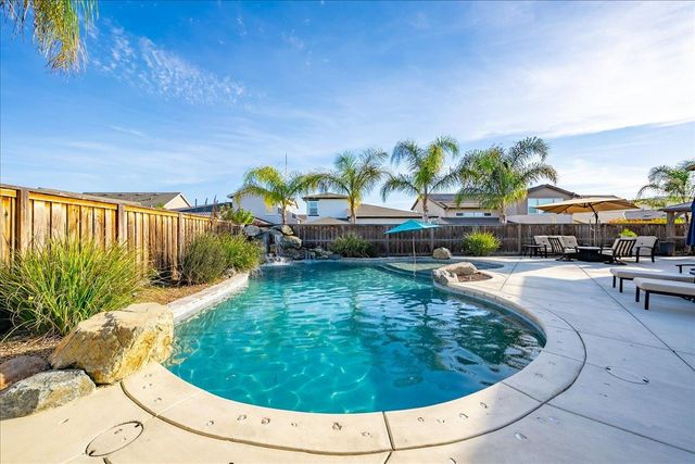 724 Salters Ct, Roseville, CA 95747