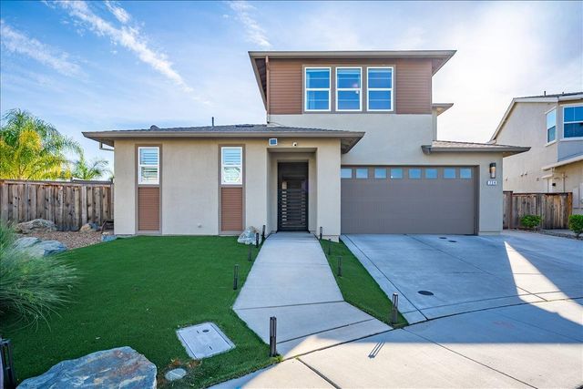 724 Salters Ct, Roseville, CA 95747