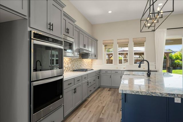 724 Salters Ct, Roseville, CA 95747