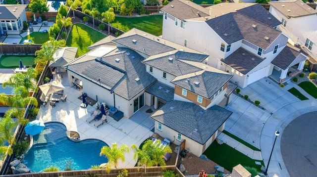 724 Salters Ct, Roseville, CA 95747