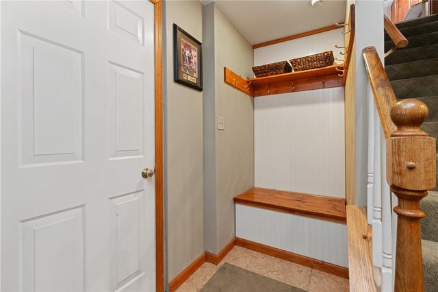 14 Autumnwood Ct, Plum Boro, PA 15239