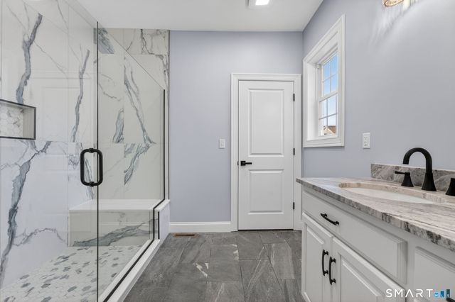 34 Rock Ridge Road, Manchester, CT 06040