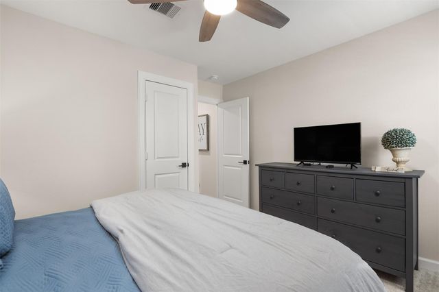 13709 Gaff Rig Drive, Texas City, TX 77510