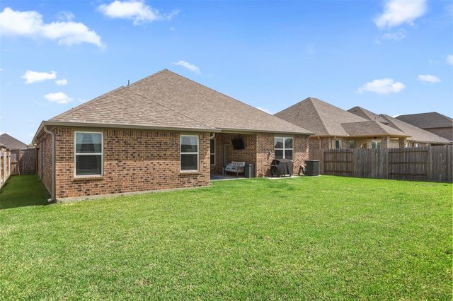 13709 Gaff Rig Drive, Texas City, TX 77510