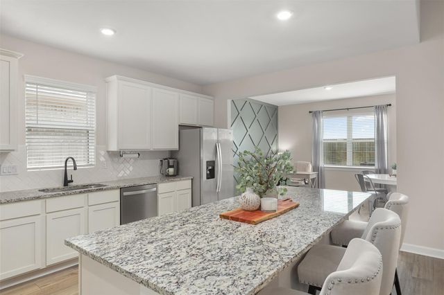 13709 Gaff Rig Drive, Texas City, TX 77510