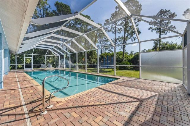 812 McArthur AVE, Lehigh Acres, FL 33936