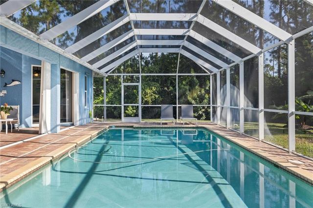 812 McArthur AVE, Lehigh Acres, FL 33936