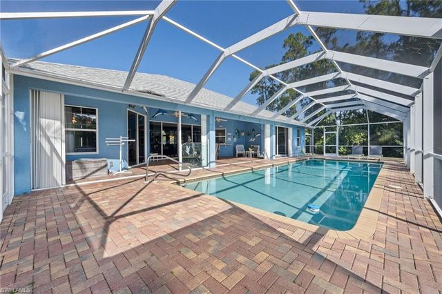 812 McArthur AVE, Lehigh Acres, FL 33936