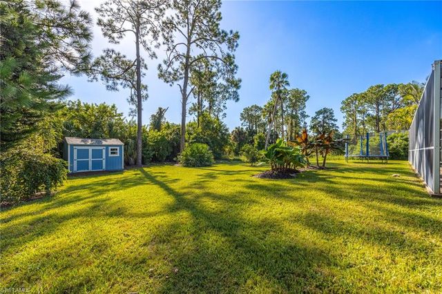 812 McArthur AVE, Lehigh Acres, FL 33936