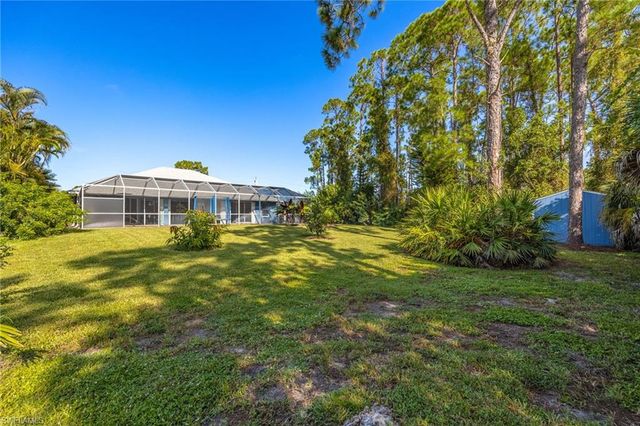 812 McArthur AVE, Lehigh Acres, FL 33936