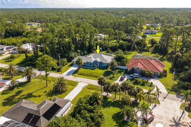 812 McArthur AVE, Lehigh Acres, FL 33936