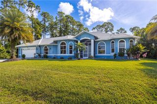 812 McArthur AVE, Lehigh Acres, FL 33936